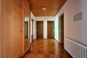 Wohn- und Geschäftshaus mit großzügigen Wohneinheiten und Gewerbefläche – Die vollständige Adresse der Immobilie erhältst du vom Anbieter., 72813 Sankt Johann – Vorschaubild 9