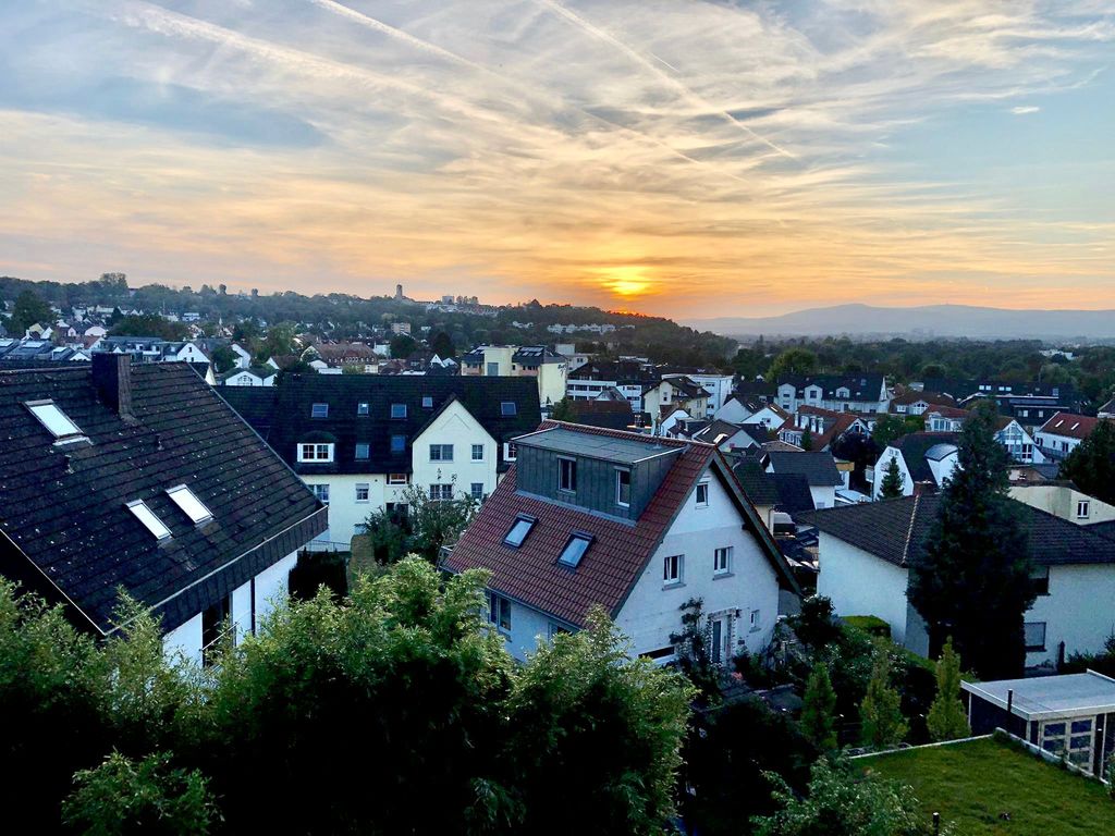 Ihr Blick über Bad Vilbel Sonnige 4Zimmer Dachgeschoss