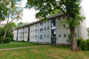 Einziehen und Wohlfühlen - schöne 2-Zimmer-Wohnung mit Wohnküche und Vinylboden... – Breitenbachstr. 64, 47809 Krefeld – Vorschaubild 1