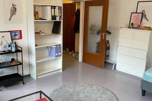 3 Minuten bis zur Uni! Sehr schöne, helle und ruhige 1-Zimmerwohnung in Uninähe von privat!