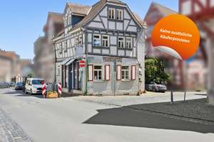 *Keine zusätzliche Käuferprovision* Historisches Wohn-und Geschäftshaus nahe des Licher Schlossparks – Die vollständige Adresse der Immobilie erhältst du vom Anbieter., 35423 Lich – Vorschaubild 1