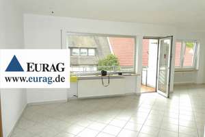 N-Werderau: Schöne 3-Zi-Whg. im 1.OG eines 3-FH, großer Balkon, Blick ins Grüne, Garage, 2 Keller – Die vollständige Adresse der Immobilie erhältst du vom Anbieter., 90441 Werderau, Nürnberg – Vorschaubild 1