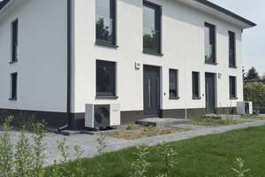 Exklusive Neubau-Doppelhaushälfte – hochwertig ausgestattet & bezugsfertig. – Die vollständige Adresse der Immobilie erhältst du vom Anbieter., 15827 Blankenfelde-Mahlow – Vorschaubild 1