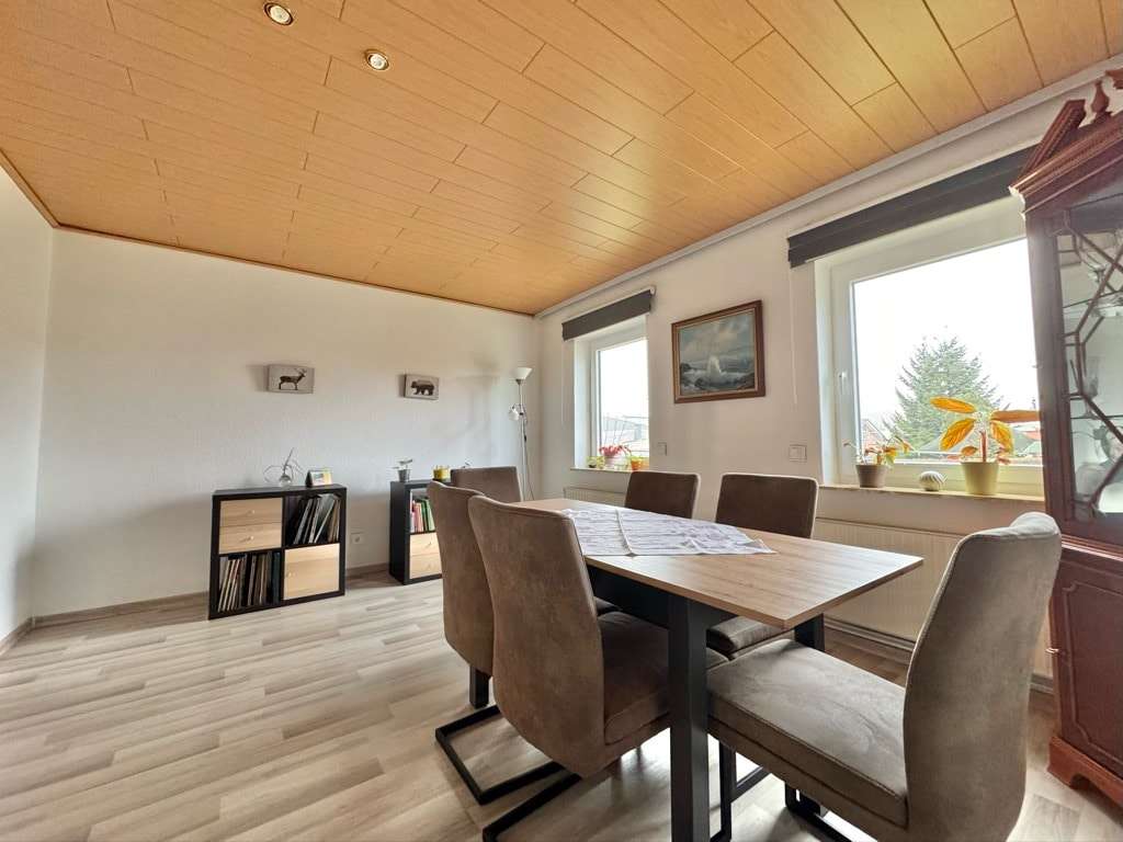 Immobilie in Holle - Charmantes Wohnen in ruhiger Lage - Bild 2