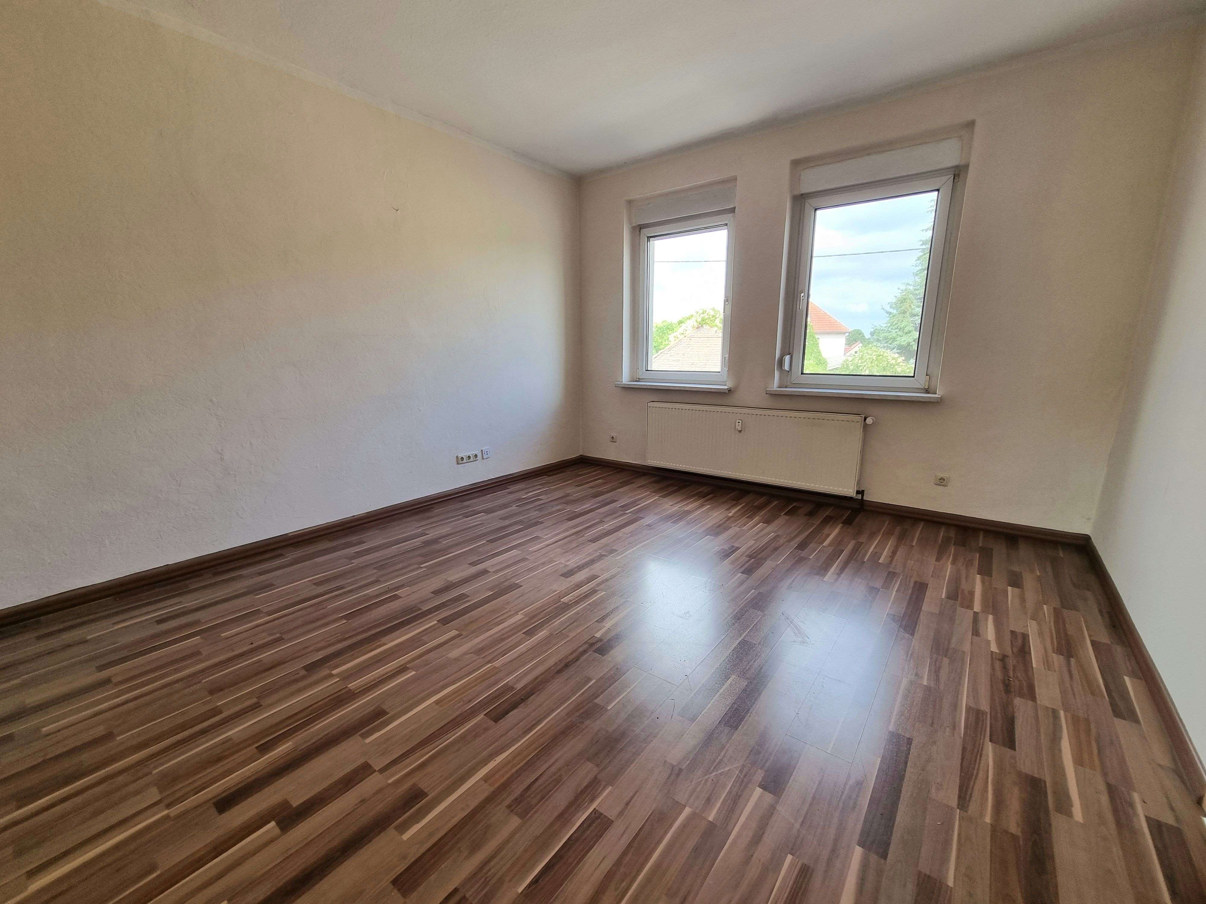 Haus für Zwei Parteien mit großem Garten und viel Potenzial im Leipziger Umland, Leipzig Kreis – Bild 2