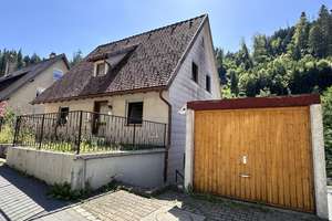Platz für Ihre Wohnideen – Einfamilienhaus mit Potenzial in Triberg-Nußbach! – Die vollständige Adresse der Immobilie erhältst du vom Anbieter., 78098 Triberg im Schwarzwald – Vorschaubild 2