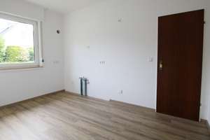 Großzügiges und modernes EFH mit überdachter Terrasse und Garage in bester Wohnlage von Bad Zw'ahn – Die vollständige Adresse der Immobilie erhältst du vom Anbieter., 26160 Bad Zwischenahn – Vorschaubild 6