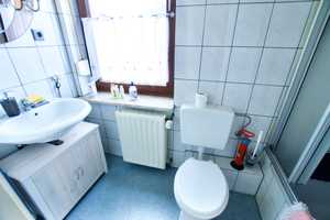 Brühl, bezugsfreies Wohnhaus + 3 Monteurzimmer + 1 Apartment + 1  Kiosk – Rhein-Erft-Kreis – Vorschaubild 9