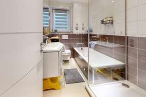 WOHNKOMFORT - Geräumige 3-Zimmer-Wohnung mit einem Außen- & einem Tiefgaragenstellplatz in Möglingen – 71696 Möglingen – Vorschaubild 7