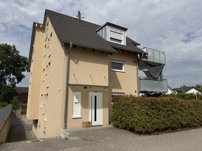 ***Neuwertiges 3 Familienhaus in ruhiger Lage von Iffezheim Garagen***