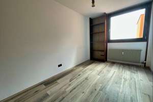 Schöne 4,5-Zimmer-Dachgeschosswohnung  – Die vollständige Adresse der Immobilie erhältst du vom Anbieter., 90431 Großreuth bei Schweinau, Nürnberg – Vorschaubild 7