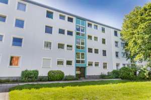 Bremen-Blockdiek: gut geschnittene 3-Zimmer-ETW mit Loggia und Blick ins Grüne im 2. Obergeschoss – Die vollständige Adresse der Immobilie erhältst du vom Anbieter., 28327 Blockdiek, Bremen – Vorschaubild 1