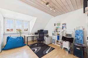 Gepflegte 3-Zimmer-Dachgeschosswohung mit Südausrichtung und Tiefgaragenstellplatz in zentraler Lage – Die vollständige Adresse der Immobilie erhältst du vom Anbieter., 76133 Südweststadt, Karlsruhe – Vorschaubild 7