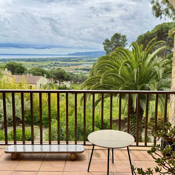 Villa mit beheiztem Pool und separater Wohnung