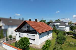 Familienfreundliches Eigenheim mit schönem Garten in ruhiger Lage von Zuchering!