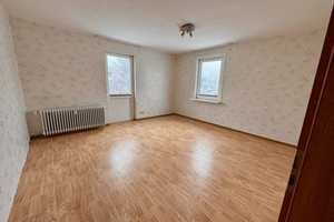 Investitionschance in Willingen-Usseln: Wohn-und Geschäftshaus mit 4 Einheiten! – Waldeck-Frankenberg (Kreis) – Vorschaubild 8