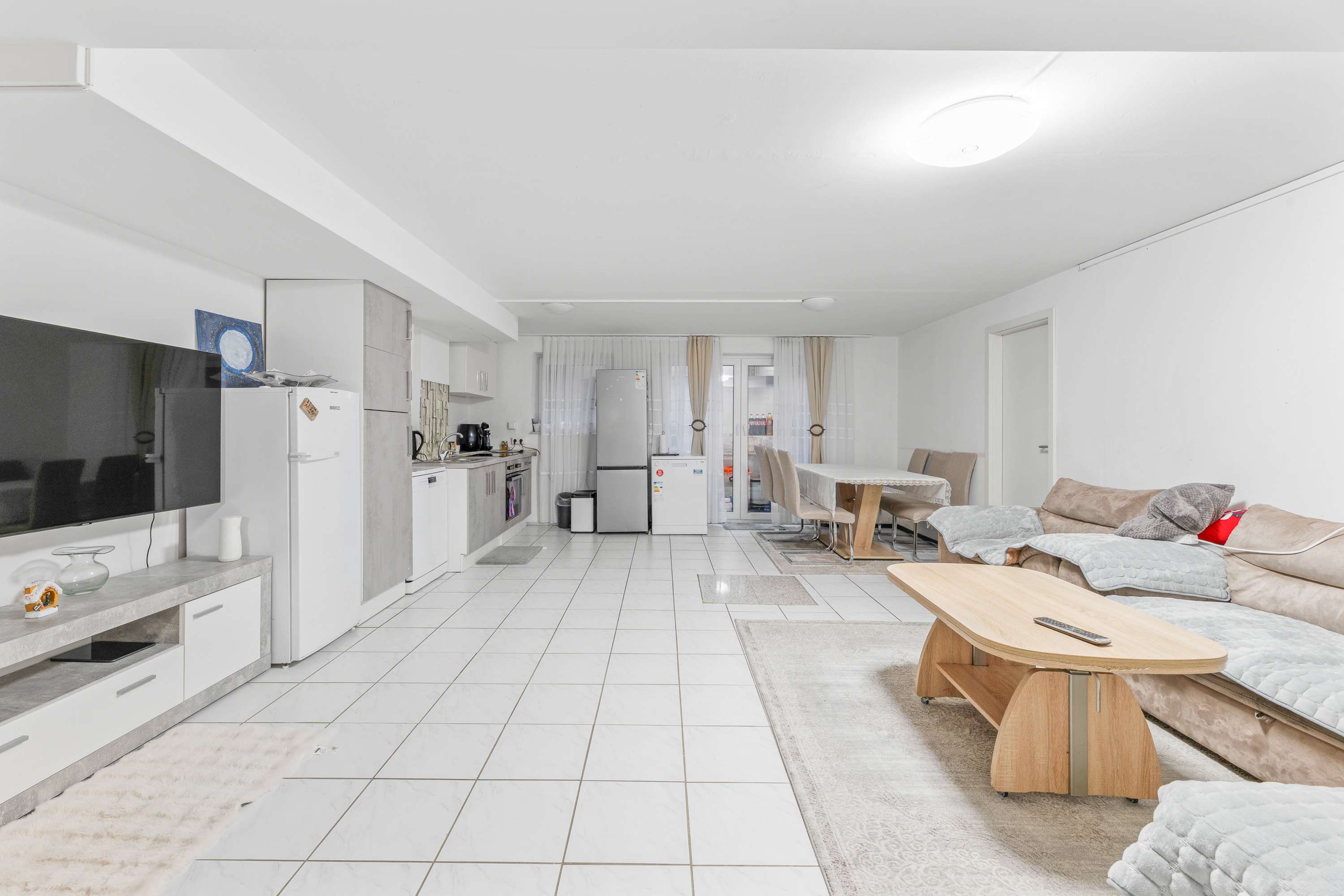 Immobilie in Ostfildern - Großzügige Wohnung für Eigennutzer – inklusive zwei vermieteter Apartments - Bild 4