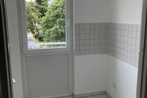 Schöne 2-Zimmerwohnung in gepflegter grüner Wohnanlage – Wundtstraße 29, 80939 München – Vorschaubild 5