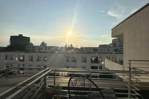 Lichtdurchflutete Wohnung mit Dachterrasse im Candis Quartier