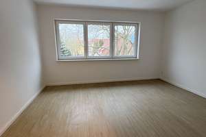 Zur Selbstnutzung! barrierearme 4-Raumwohnung mit Vollbad, FB-Hzg., HWR, Kamin und Süd-Balkon – Neubrandenburger Straße 0, 18055 Brinckmansdorf, Rostock – Vorschaubild 10