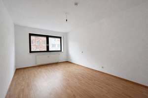 Zentrumsnah mit schönem Balkon - 2 Zimmerwohnung mit Stellplatz – Die vollständige Adresse der Immobilie erhältst du vom Anbieter., 90443 Steinbühl, Nürnberg – Vorschaubild 3