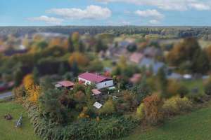 Naturgenuss: Einfamilienhaus im Bungalowstil mit großem Gartengrundstück in Feldrandlage – Die vollständige Adresse der Immobilie erhältst du vom Anbieter., 17252 Mirow – Vorschaubild 4