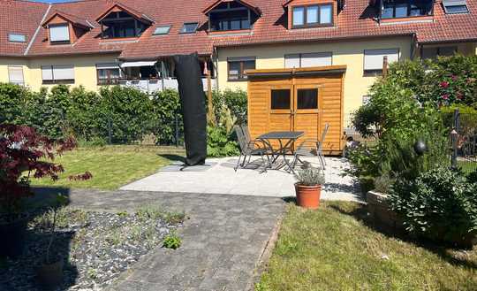  OHNE MAKLER / Erdgeschosswohnung mit großem Garten 