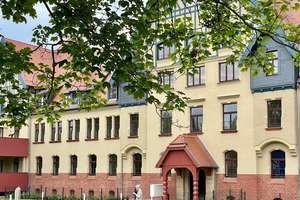 // THEKLA - moderne Singlewohnung // ruhige Lage // PKW Stellplatz // EBK mgl. //