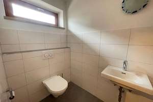 Geräumiges Wohnhaus mit großem Garten und Balkon in Ergolding – Die vollständige Adresse der Immobilie erhältst du vom Anbieter., 84030 Ergolding – Vorschaubild 3