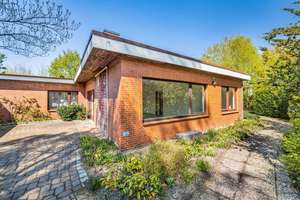 Bungalow mit vielen Nutzungsmöglichkeiten & großem Grundstück – Die vollständige Adresse der Immobilie erhältst du vom Anbieter., 29303 Bergen – Vorschaubild 1
