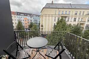 Stilvolle 2-Raum-Wohnung mit Einbauküche in Berlin Friedrichshain – Berlin – Vorschaubild 4