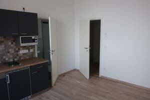 Pasing Zentrum nach Altbausanierung: Helle 1-Zimmer-Wohnung in saniertem Wohnhaus – Ebenböckstr. 12, 81241 Pasing, München – Vorschaubild 1