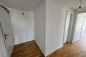 Wohnen, wo Berlin am schönsten ist: 2,5 Zimmer direkt an der Dahme! – Dahmestraße 15, 12527 Grünau, Berlin – Vorschaubild 3