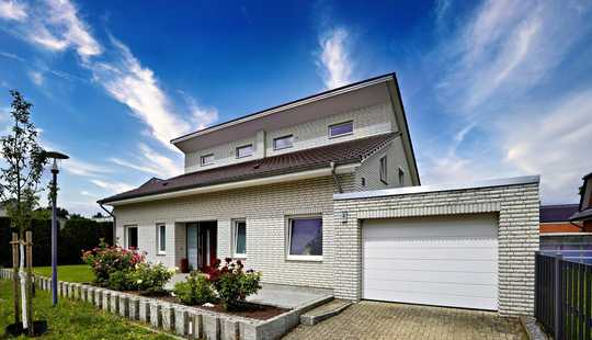 Bild von Exklusiv! Gehobenes Einfamilienhaus mit besonderer Architektur und Klasse in der Residenzstadt Celle
