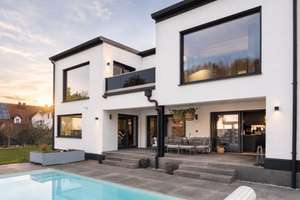 Traumhaus mit exklusiver Ausstattung, Pool und Einliegerwohnung