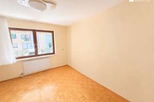 Bad-Cannstatt: Geräumige 4,5-Zi.-Whg. mit 2 Balkone * neue EBK * Garage * TL-Bad * – Die vollständige Adresse der Immobilie erhältst du vom Anbieter., 70374 Schmidener Vorstadt, Stuttgart – Vorschaubild 3