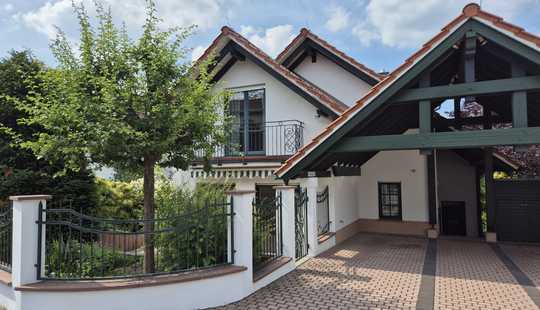Bild von Exklusives Zweifamilienhaus (Duplexhaus) in bevorzugter Wohnlage in Wehrheim/Obernhain