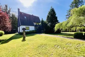 Großes Familienhaus mit Garten u. eigenem Wald – Cuxhaven (Kreis) – Vorschaubild 1