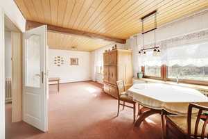 Geräumiges Ein-/ Zweifamilienwohnhaus in schöner und beliebter Wohnlage von Wissen-Schönstein! – Altenkirchen (Westerwald) (Kreis) – Vorschaubild 11