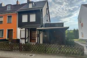 Gemütliches Reihenendhaus mit XL-Dachterrasse, Terrasse, Garten und zwei Garagen – 38259 Salzgitter-Bad, Salzgitter – Vorschaubild 2