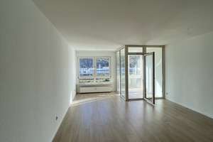IHR NEUES ZUHAUSE - renovierte 2 Zimmer Wohnung in Altenhagen.