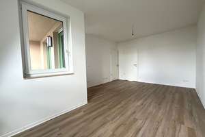 Wohnen im Neubau: Moderne 4-Zimmer-Wohnung mit Tageslichtbad, Badewanne, Dusche und Loggia – Kreuzstraße 23, 4103 Zentrum-Ost, Leipzig – Vorschaubild 3