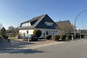 Einfamilienhaus mit Stil: Einladendes Landhaus mit individuellem, großzügigem Grundriss – Heinrich-Osterath-Straße 131, 21037 Kirchwerder, Hamburg – Vorschaubild 1