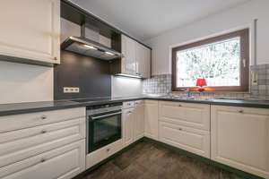 Schuch Immobilien - Raumwunder mit separater Einliegerwohnung in Blicklage – Die vollständige Adresse der Immobilie erhältst du vom Anbieter., 65817 Eppstein – Vorschaubild 10