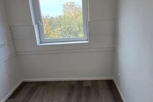 Komplett sanierte 3 Zimmer Wohnung mit Balkon in Gelsenkirchen zu vermieten – Magdeburger Straße 49, 45881 Schalke, Gelsenkirchen – Vorschaubild 8