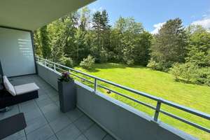 Exklusive, ruhige und barrierefreie Zwei-Zimmer-Eigentumswohnung - kernsaniert (2012) ! Balkon und S