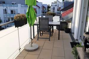 Moderne 2,5 Zimmerwohnung mit großem Süd-West-Balkon und Top-Anbindung