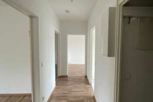 Renovierte 3-Zimmer-Wohnung mit Einbauküche  in guter Lage – Friedrich-Bauer-Str. 13, 91058 Forschungszentrum, Erlangen – Vorschaubild 4