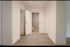 Top ausgestattet! EBK & Balkon, 2,5 Zimmer in Düsseltal! Zentral und doch im Grünen – Die vollständige Adresse der Immobilie erhältst du vom Anbieter., 40237 Düsseltal, Düsseldorf – Vorschaubild 3
