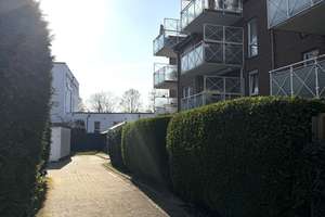 Gepflegte 2 Zimmer ETW mit Balkon u. Garage in ansprechendem Haus mit Aufzug in Rheinhausen – Die vollständige Adresse der Immobilie erhältst du vom Anbieter., 47226 Hochemmerich, Duisburg – Vorschaubild 3